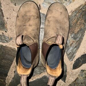 Blundstone size 8 men’s brown boot